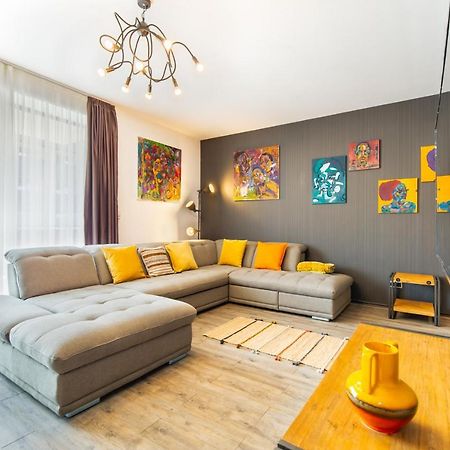 Art Gallery Apartment In Silver Mountain Poiana Brasov Luaran gambar