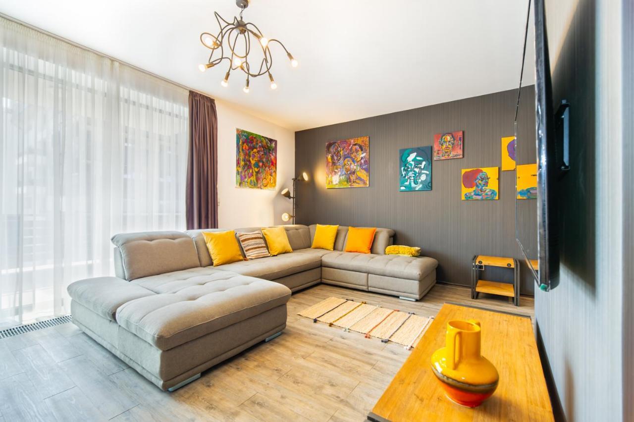 Art Gallery Apartment In Silver Mountain Poiana Brasov Luaran gambar